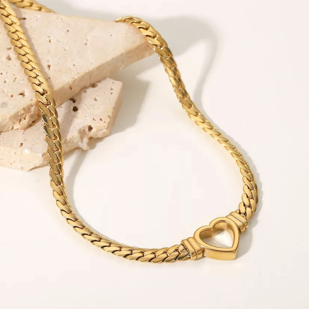 GP heart ❤️ necklace - Picture 7 of 7